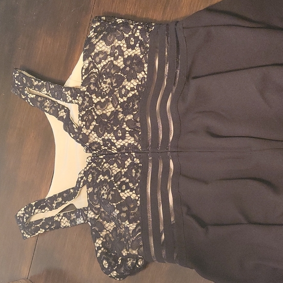 Black Formal Lace Mini Dress - Picture 12 of 17